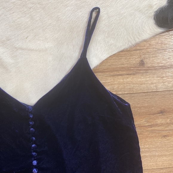 blue velvet camisole top from Madewell - Picture 6 of 8